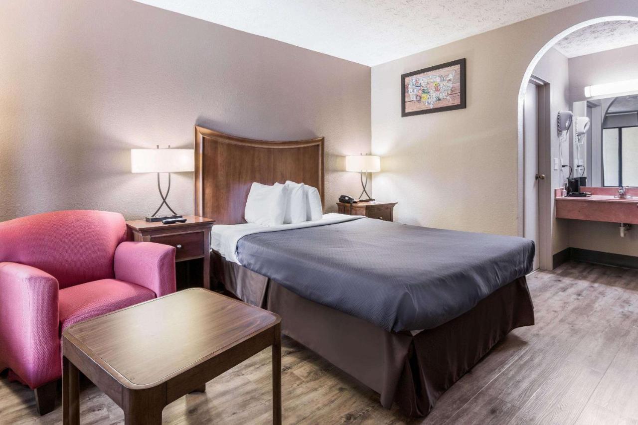 Econo Lodge GainesvilleGainesville  Kültér fotó