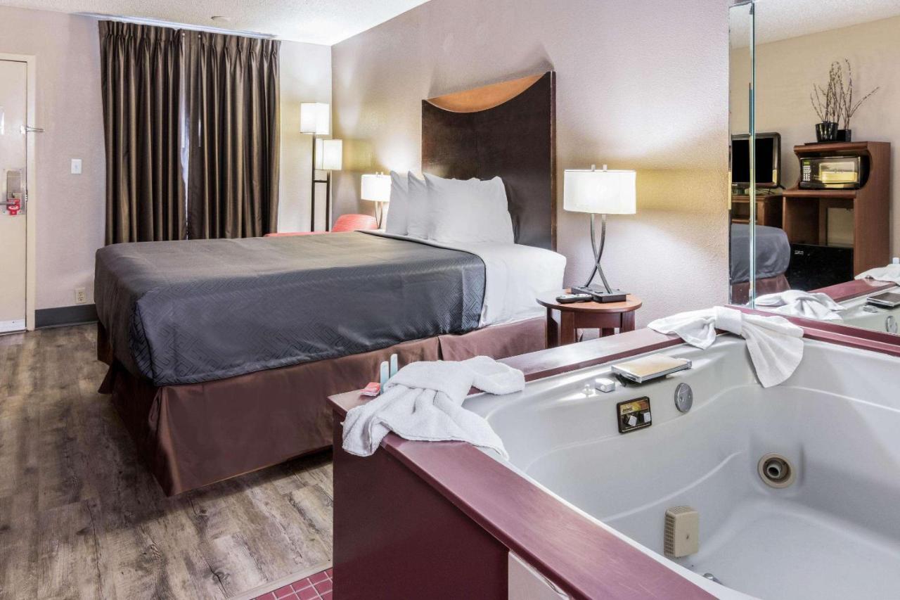 Econo Lodge GainesvilleGainesville  Kültér fotó