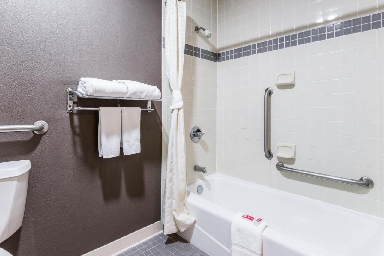 Econo Lodge GainesvilleGainesville  Kültér fotó